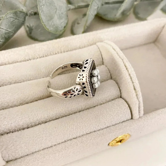 925 Sterling Silver Chunky Ring Statement Ring Pearl Ring Pearl Flower Ring - Picture 10 of 10